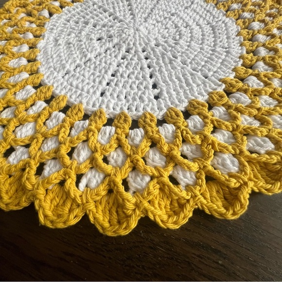 Set of 6 White/Bamboo Crochet Placemats - Picture 10 of 13